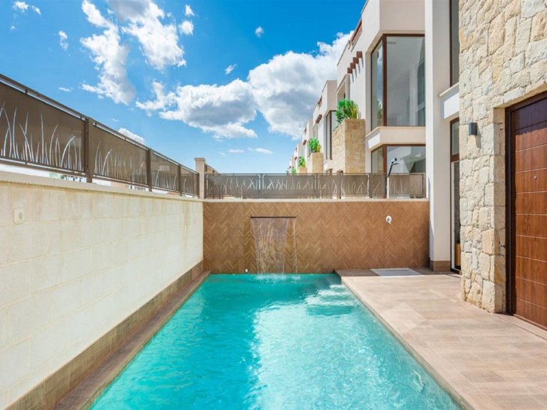 Villa for Sale in Los Montesinos, Alicante 21