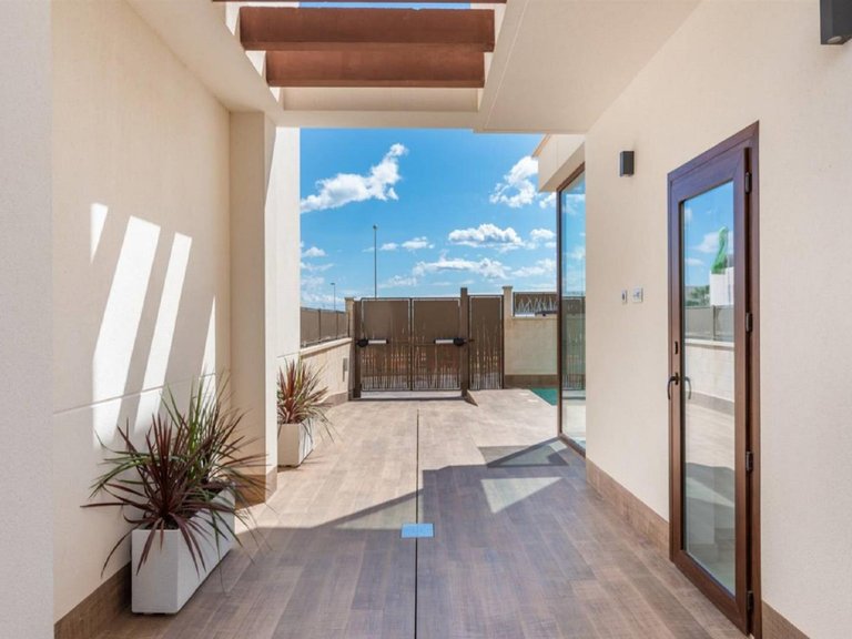 Villa for Sale in Los Montesinos, Alicante 22