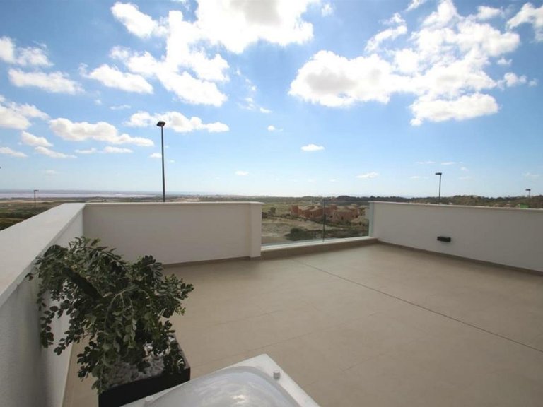 Villa for Sale in San Miguel De Salinas, Alicante 16