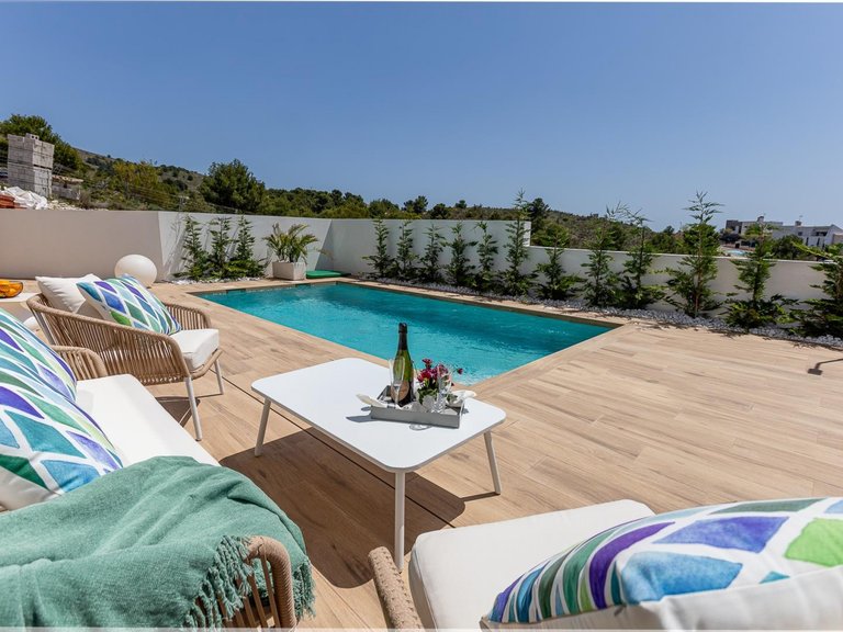Villa for Sale in Finestrat, Alicante 37
