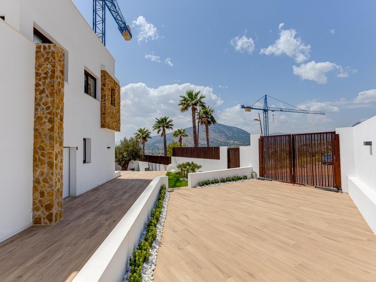 Villa for Sale in Finestrat, Alicante 44