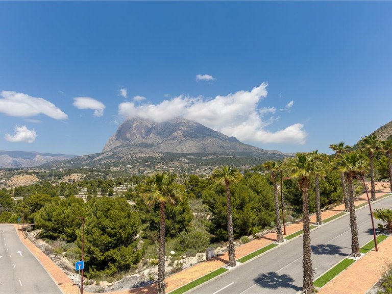 Villa for Sale in Finestrat, Alicante 49