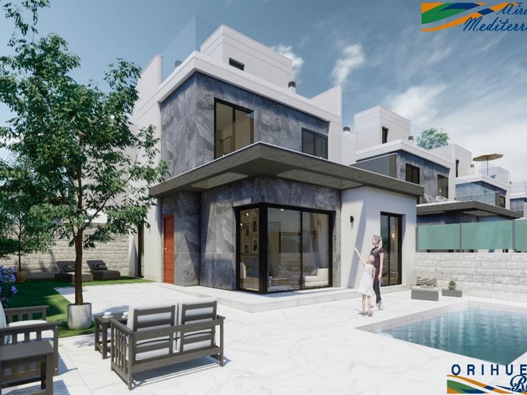Villa for Sale in Pilar De La Horadada, Alicante 1