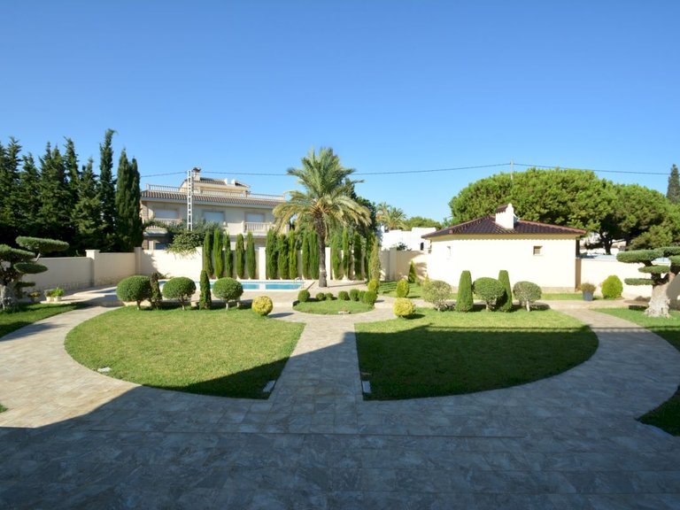 Villa for Sale in Costa Blanca Orihuela Costa, Alicante 19