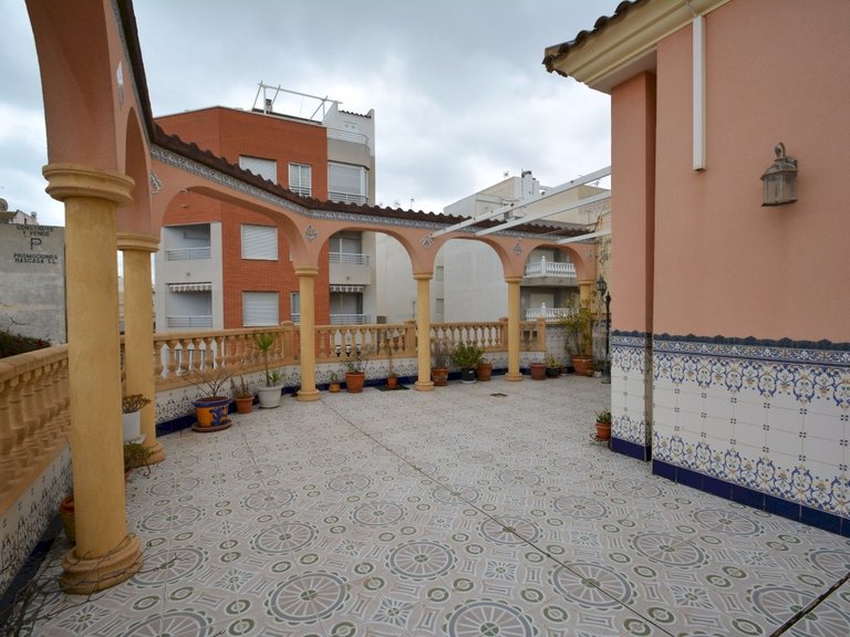 Villa for Sale in Costa Blanca Guardamar Del Segura, Alicante 2
