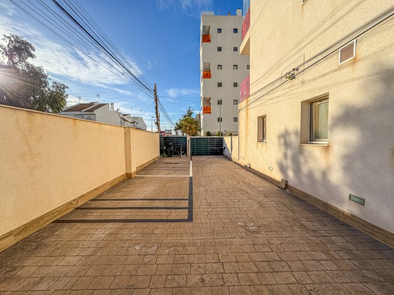 Apartment for Sale in Torrevieja, Alicante 19