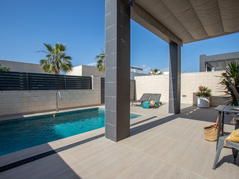 Villa for Sale in Inland Rojales, Alicante 10