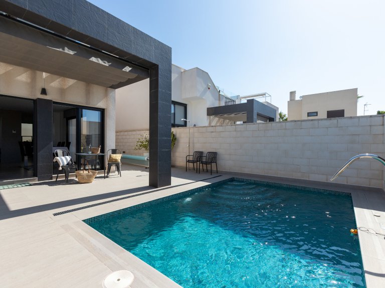 Villa for Sale in Inland Rojales, Alicante 5