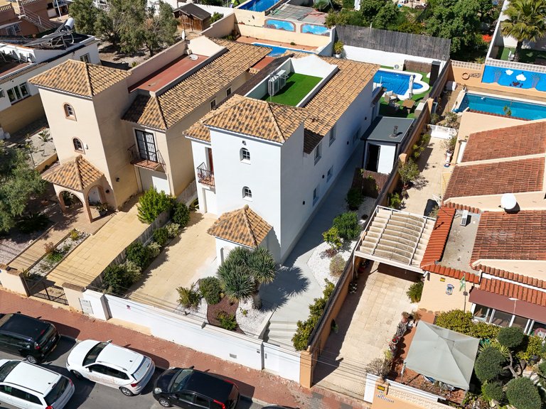Villa for Sale in Costa Blanca Los Balcones, Alicante 2