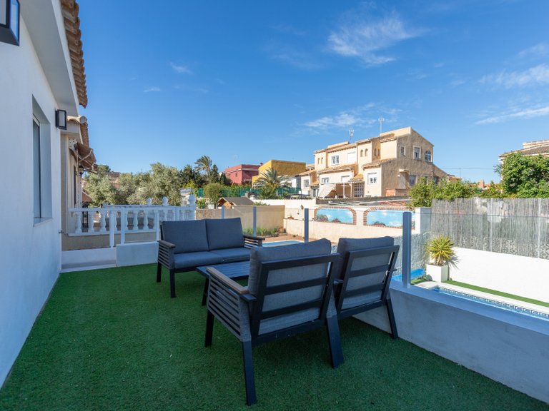 Villa for Sale in Costa Blanca Los Balcones, Alicante 41