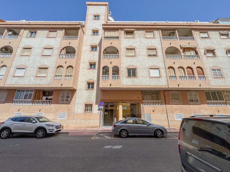 Apartment for Sale in Torrevieja, Alicante 1