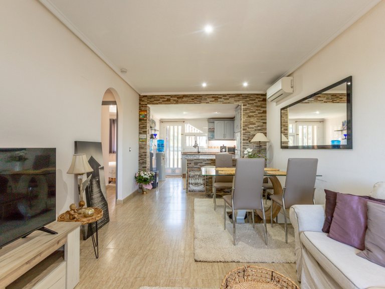 Apartment for Sale in Villamartin, Alicante 3