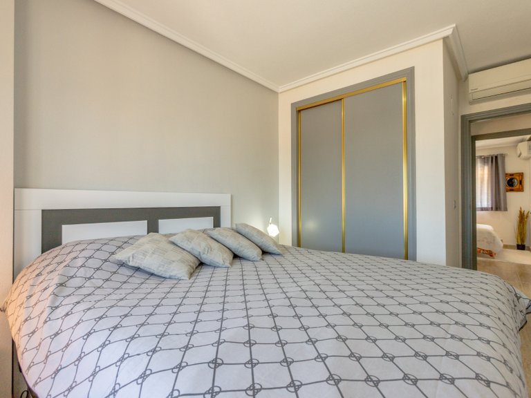 Apartment for Sale in Villamartin, Alicante 9