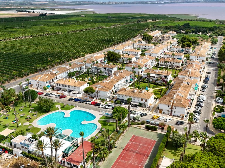 Apartment for Sale in Los Balcones, Alicante 3