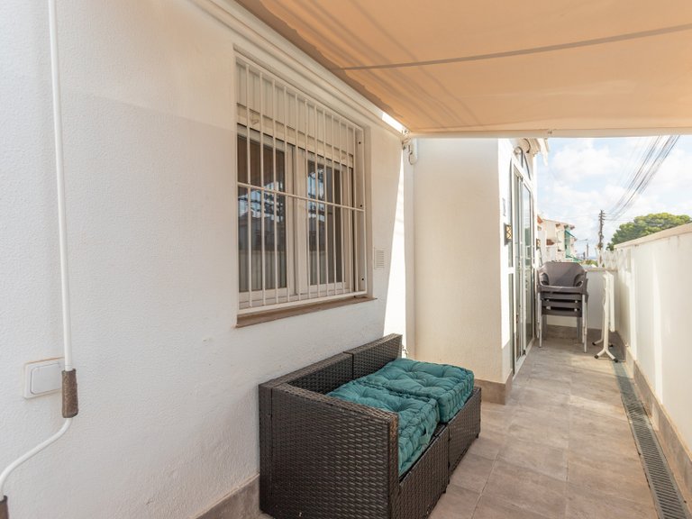 Apartment for Sale in Los Balcones, Alicante 20