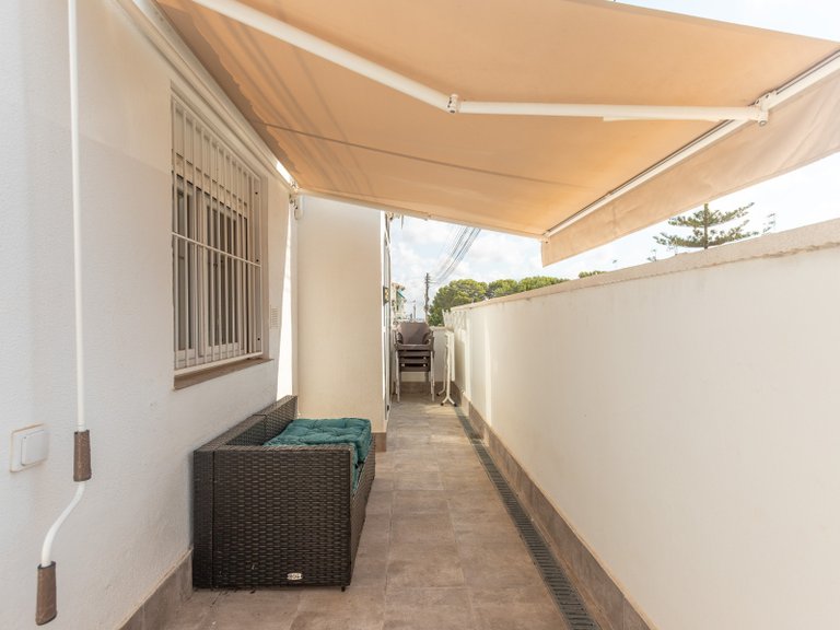 Apartment for Sale in Los Balcones, Alicante 19