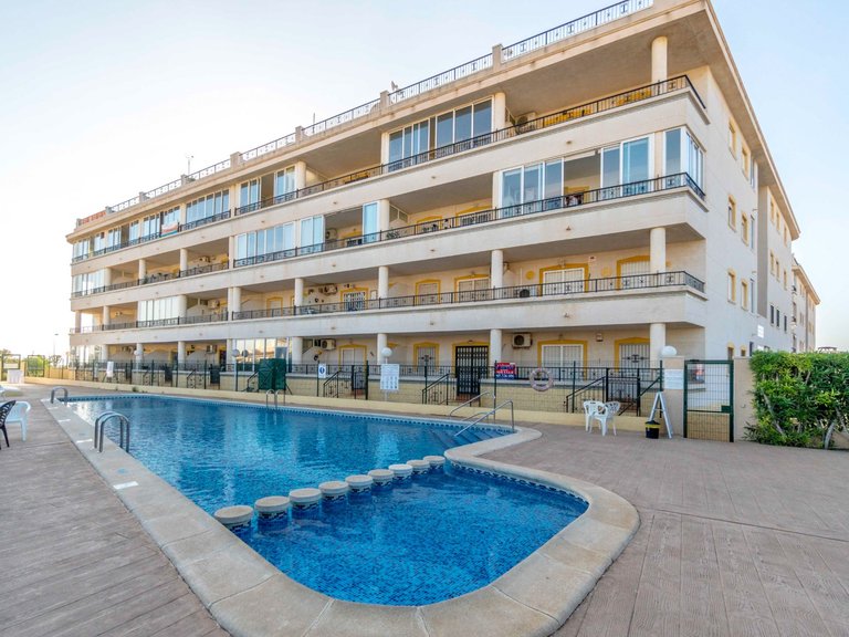Apartment for Sale in Playa Flamenca, Alicante 3