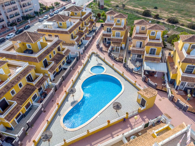 Town House for Sale in Playa Flamenca, Alicante 2