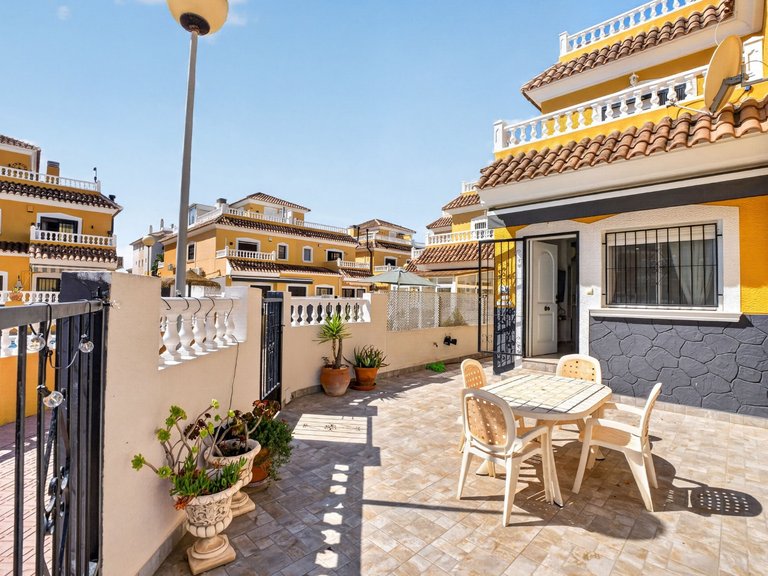Town House for Sale in Playa Flamenca, Alicante 23