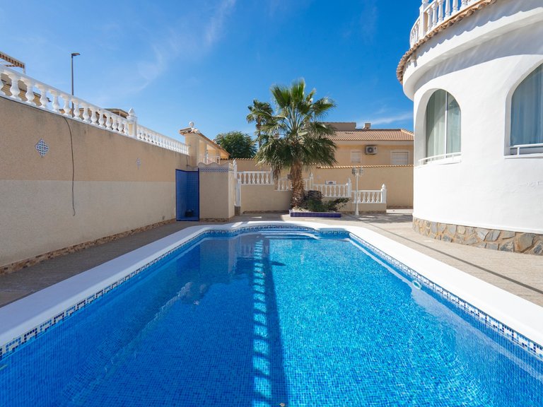 Villa for Sale in Rojales, Ciudad Quesada, Alicante 2