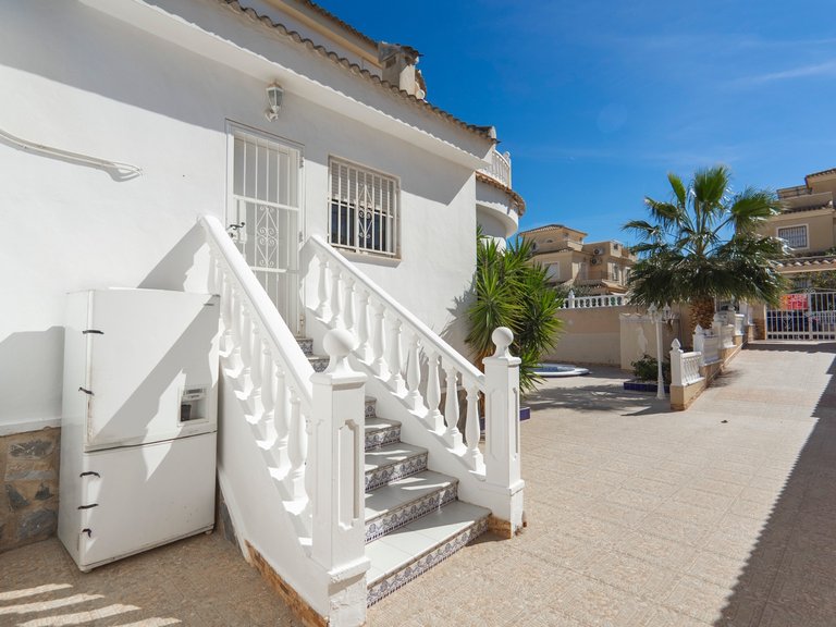 Villa for Sale in Rojales, Ciudad Quesada, Alicante 30