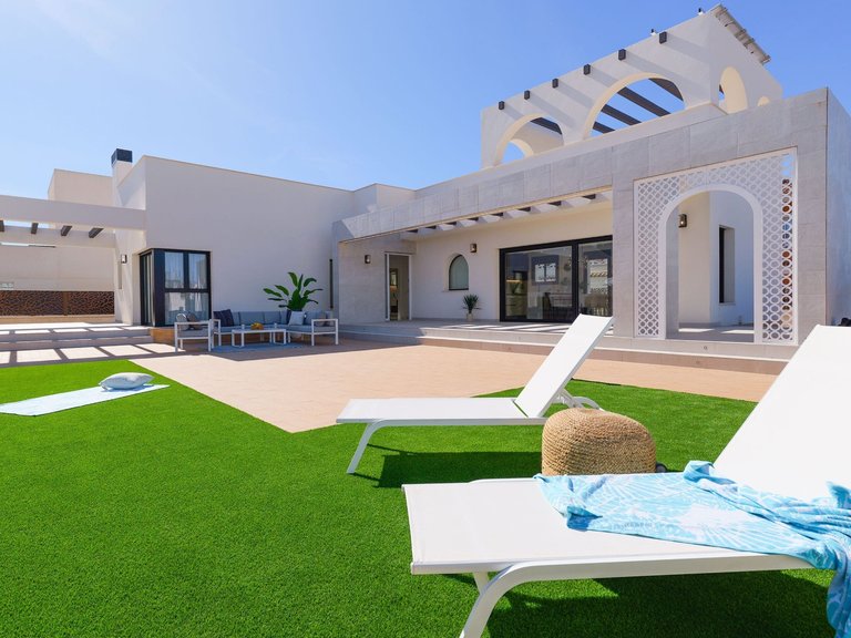 Villa for Sale in Ciudad Quesada - Doña Pepa, Ciudad Quesada, Alicante 3