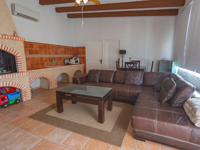 Villa for Sale in Heredades, Las Heredades, Alicante 18