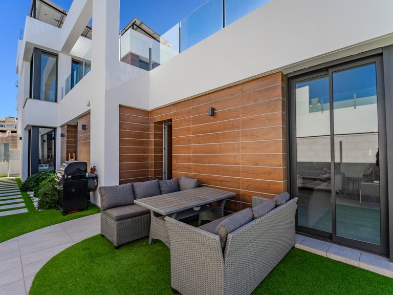 Town House for Sale in Benijofar, Benijófar, Alicante 2