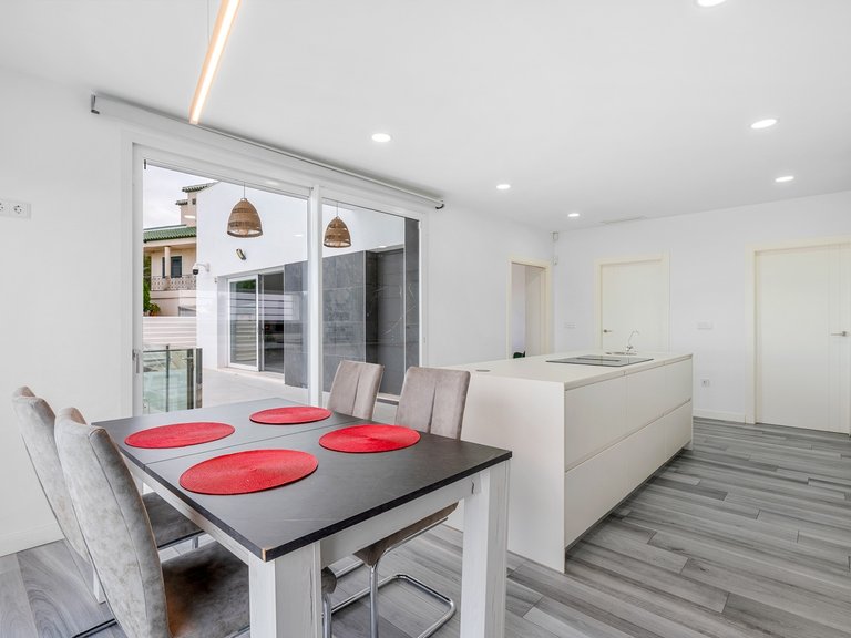 Villa for Sale in Algorfa, Alicante 26