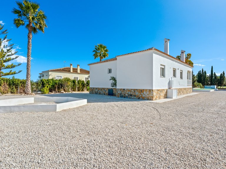 Country House for Sale in Dolores, Alicante 32