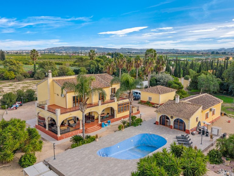 Country House for Sale in Orihuela, Alicante 1