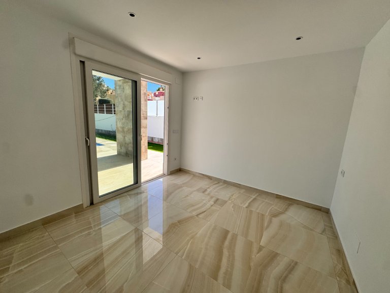 Villa for Sale in Golf La Marquesa (Ciudad Quesada), Rojales, Alicante 36