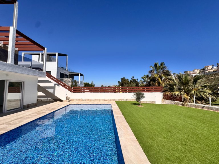 Villa for Sale in Golf La Marquesa (Ciudad Quesada), Rojales, Alicante 47