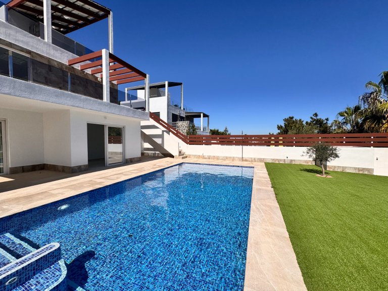 Villa for Sale in Golf La Marquesa (Ciudad Quesada), Rojales, Alicante 45
