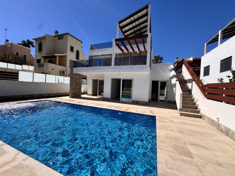 Villa for Sale in Golf La Marquesa (Ciudad Quesada), Rojales, Alicante 24