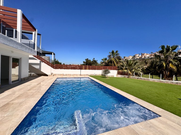 Villa for Sale in Golf La Marquesa (Ciudad Quesada), Rojales, Alicante 42