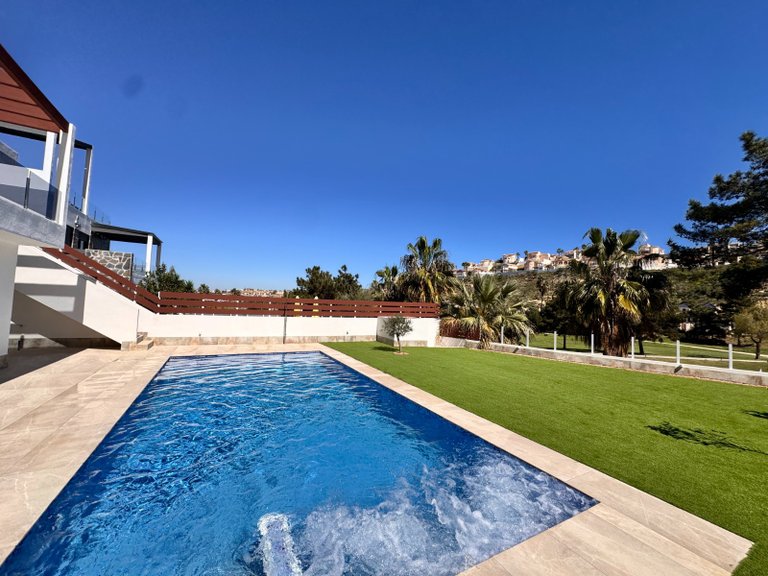 Villa for Sale in Golf La Marquesa (Ciudad Quesada), Rojales, Alicante 41