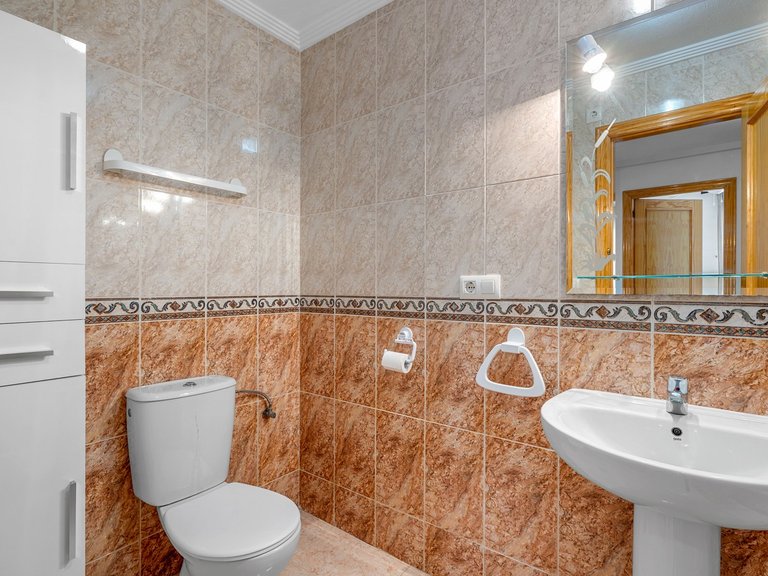 Apartment for Sale in Torrevieja, Alicante, 15