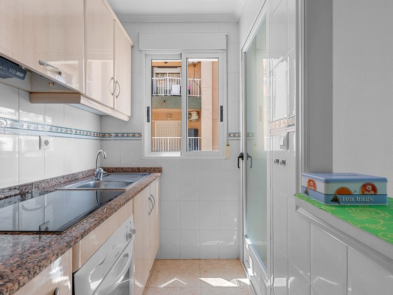 Apartment for Sale in Torrevieja, Alicante, 9