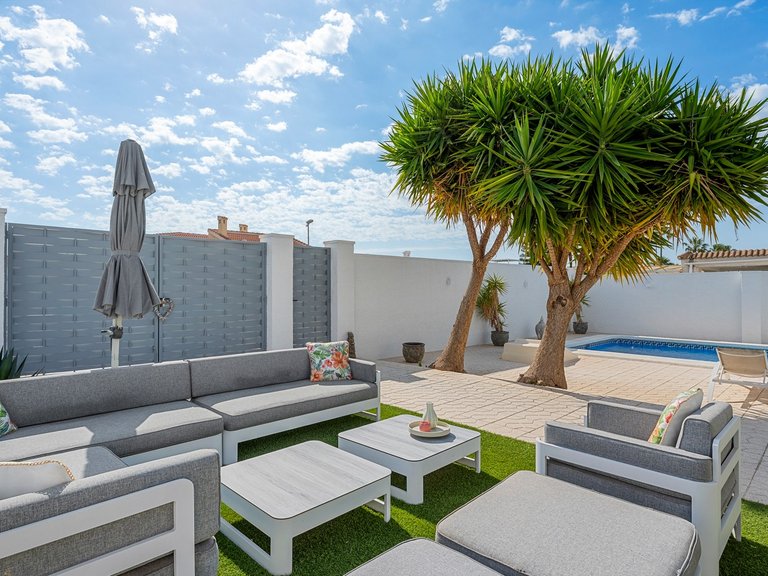 Villa for Sale in Pueblo Bravo, Ciudad Quesada, Alicante 4