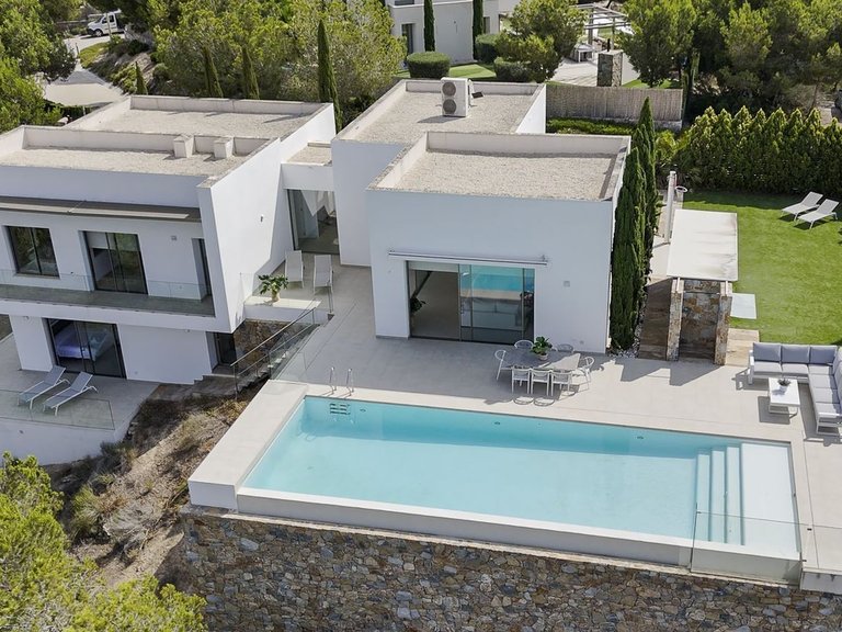 Villa for Sale in Las Colinas Golf, Orihuela, Alicante 13