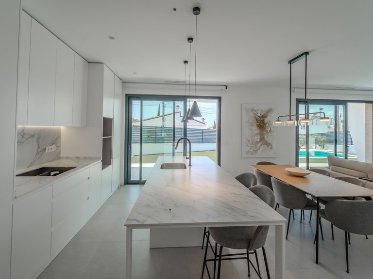 Villa for Sale in Ciudad Quesada, Ciudad Quesada - Rojales, Alicante 10