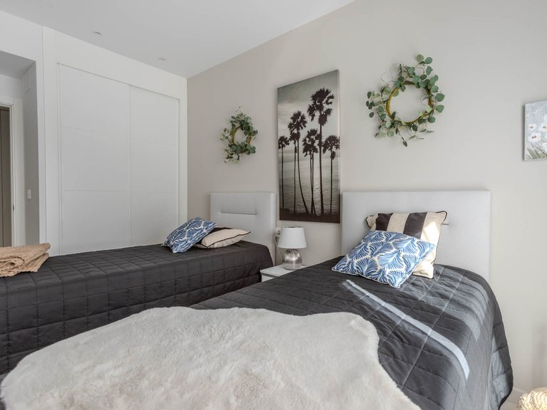 Apartment for Sale in Torrevieja, Alicante, 17