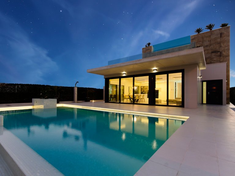 Villa for Sale in Villamartin, Alicante 3