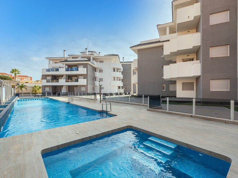 Apartment for Sale in Las Filipinas, Villamartin, Alicante 6