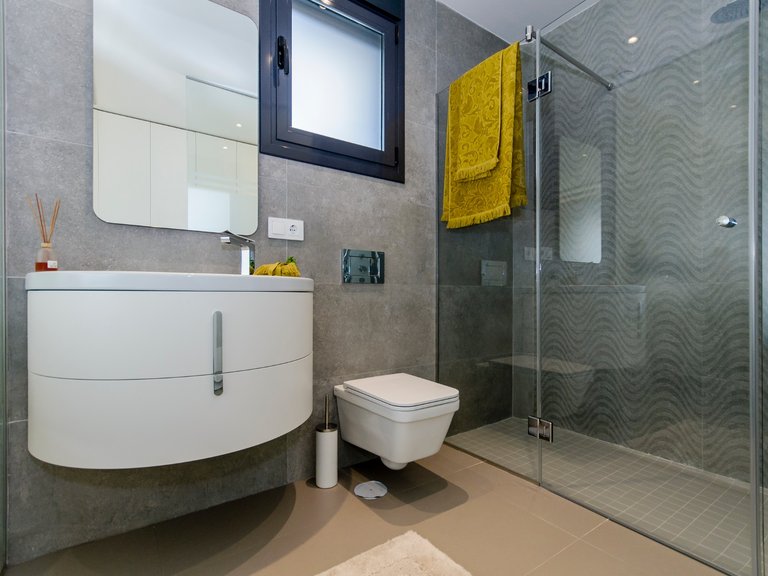 Villa for Sale in Cabo Roig, Alicante 17