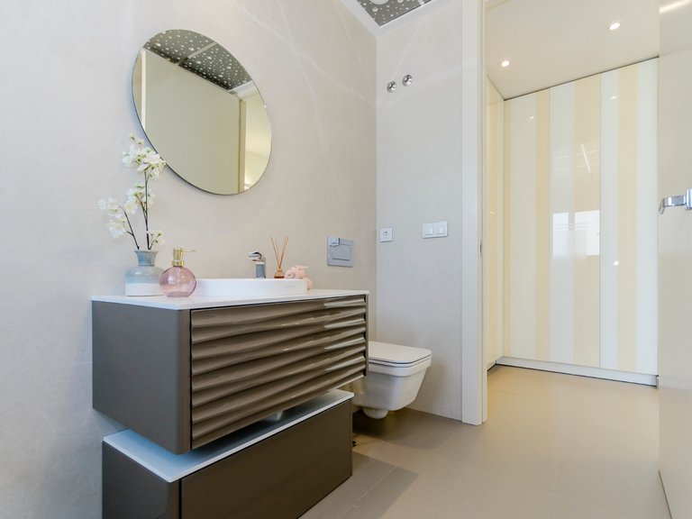 Villa for Sale in Cabo Roig, Alicante 14