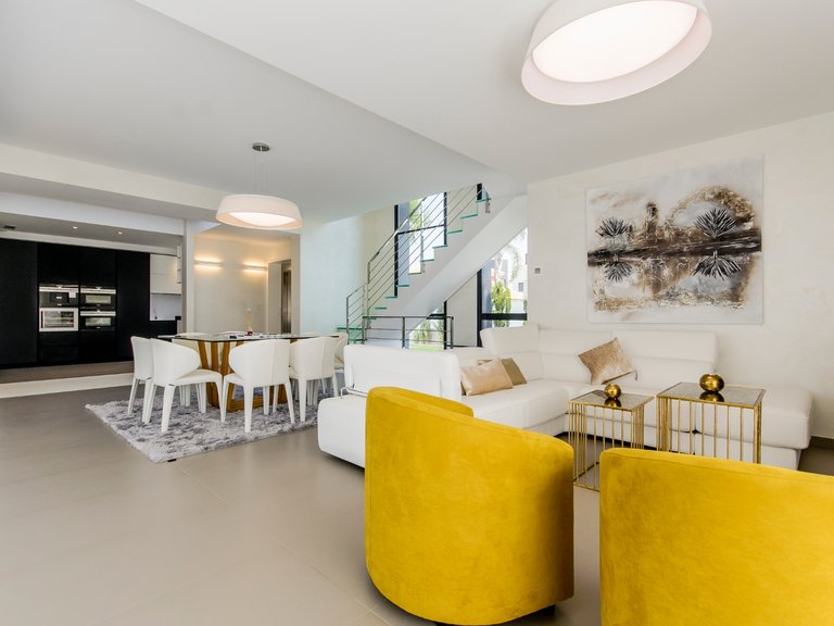 Villa for Sale in Cabo Roig, Alicante 8