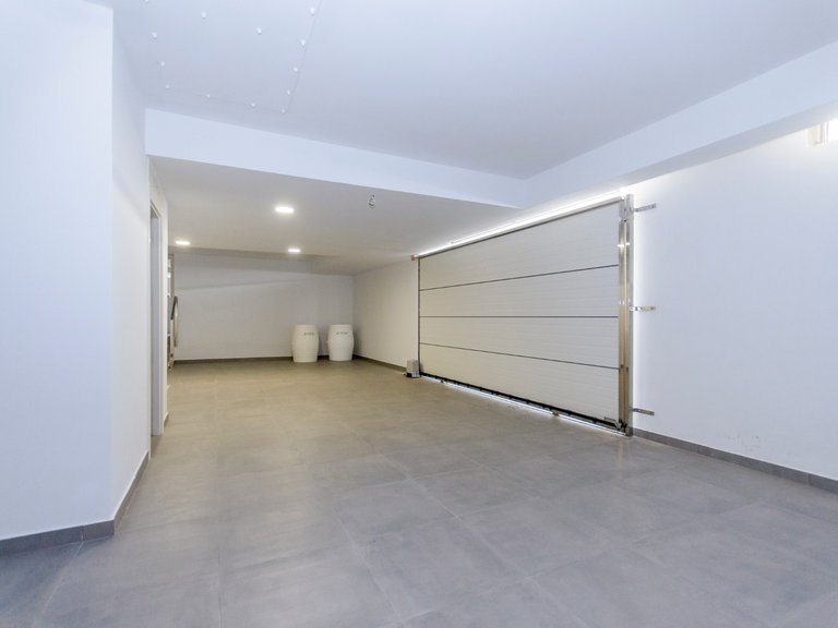 Villa for Sale in Cabo Roig, Alicante 32