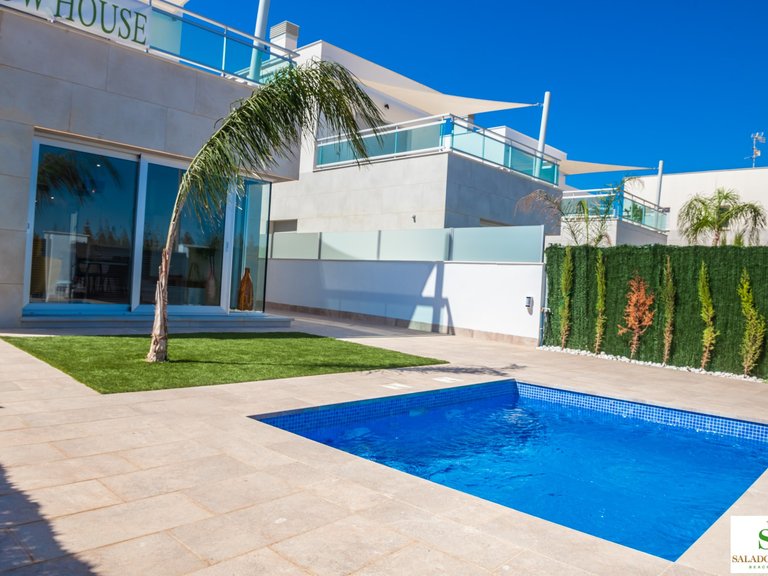 Villa for Sale in Serena Golf resort, Los Alcazares, Murcia 2